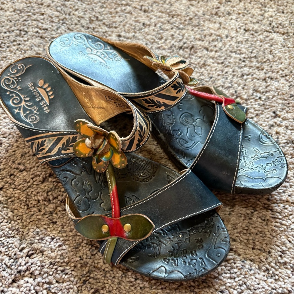 Spring Step Multicolor Floral Sandals